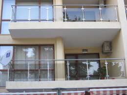Spoljašnji prohromski gelenderi sa staklom